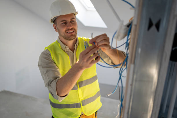 Best 24-Hour Electrician  in Tomahawk, WI